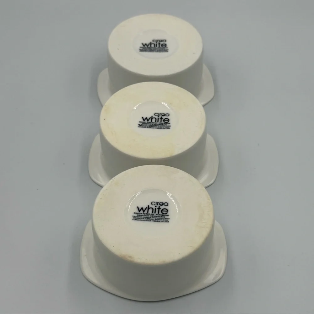 Ciroa White Set of 3 Porcelain Ramekins with Handles